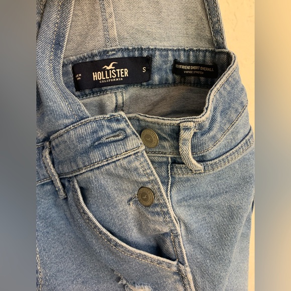 Hollister Boyfriend Short Overalls - Small - Picture 3 of 3